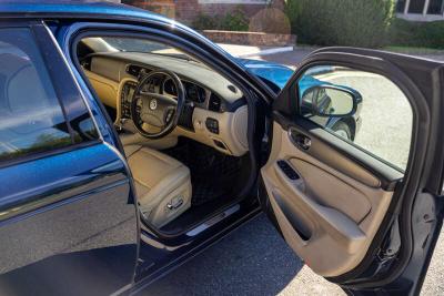 2008 Jaguar XJR