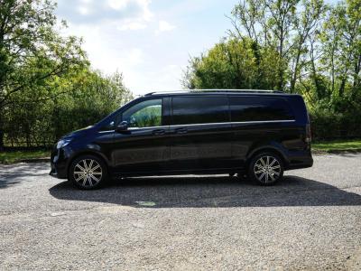 2025 Mercedes - Benz 2.0 V300d Premium G-Tronic+ Euro 6 (s/s) 5dr (8 Seat Extra Long)
