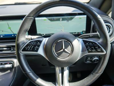 2025 Mercedes - Benz 2.0 V300d Premium G-Tronic+ Euro 6 (s/s) 5dr (8 Seat Extra Long)