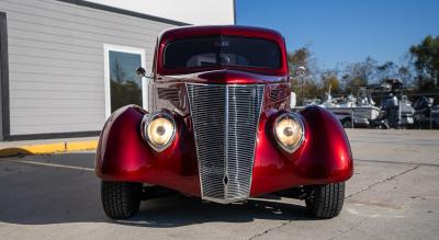 1937 Ford Tudor