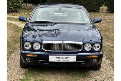 2002 Jaguar V8 Xj SE  LWB