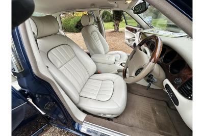 2002 Jaguar V8 Xj SE  LWB