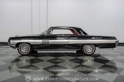 1962 Oldsmobile Starfire