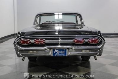 1962 Oldsmobile Starfire