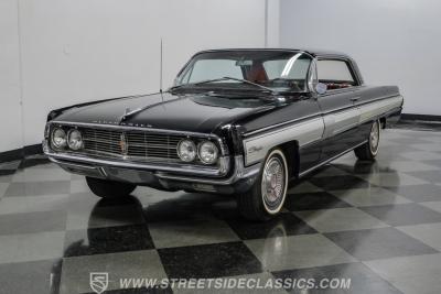 1962 Oldsmobile Starfire