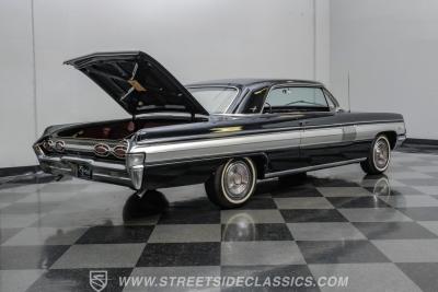 1962 Oldsmobile Starfire