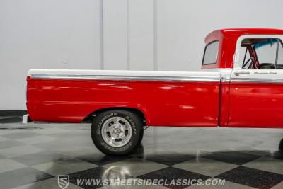 1966 Ford F-100 Custom Cab