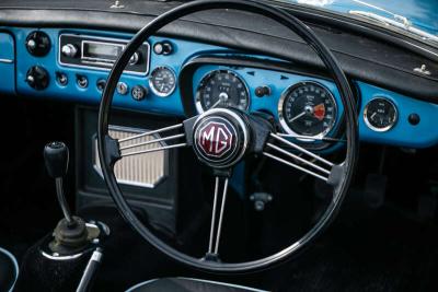 1967 MG B