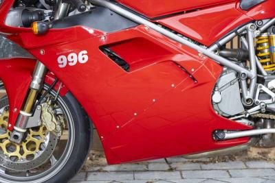 2001 Ducati 996