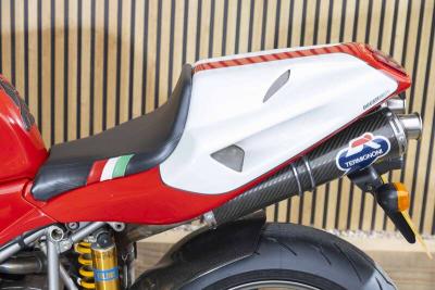 2001 Ducati 996