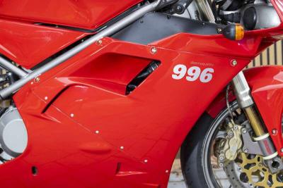 2001 Ducati 996