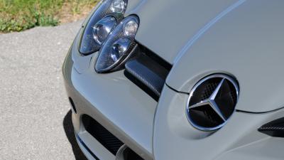 2005 Mercedes - Benz McLaren SLR Coup&eacute;