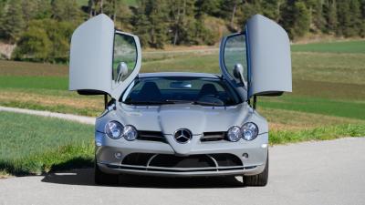 2005 Mercedes - Benz McLaren SLR Coup&eacute;