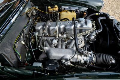 1969 Mercedes - Benz Mercedes Benz 280 SE Cabriolet &ldquo;Dunkeloliv or Dark Olive&rdquo;