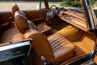 1969 Mercedes - Benz Mercedes Benz 280 SE Cabriolet &ldquo;Dunkeloliv or Dark Olive&rdquo;