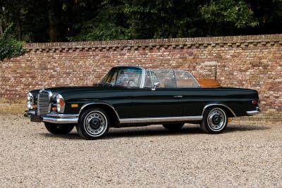 1969 Mercedes - Benz Mercedes Benz 280 SE Cabriolet &ldquo;Dunkeloliv or Dark Olive&rdquo;