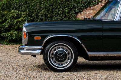 1969 Mercedes - Benz Mercedes Benz 280 SE Cabriolet &ldquo;Dunkeloliv or Dark Olive&rdquo;