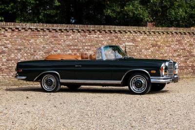 1969 Mercedes - Benz Mercedes Benz 280 SE Cabriolet &ldquo;Dunkeloliv or Dark Olive&rdquo;