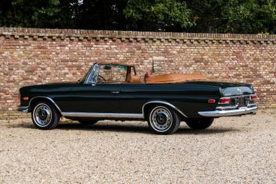 1969 Mercedes - Benz Mercedes Benz 280 SE Cabriolet &ldquo;Dunkeloliv or Dark Olive&rdquo;