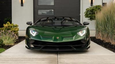 2021 Lamborghini Aventador SVJ Roadster