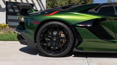 2021 Lamborghini Aventador SVJ Roadster