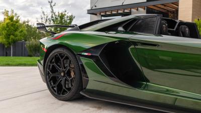 2021 Lamborghini Aventador SVJ Roadster