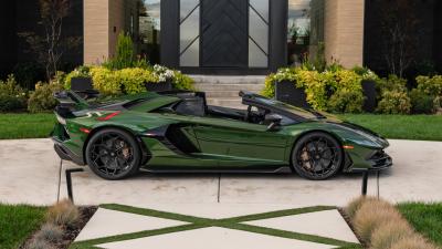 2021 Lamborghini Aventador SVJ Roadster