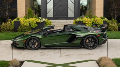 2021 Lamborghini Aventador SVJ Roadster