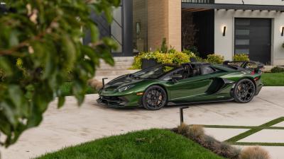 2021 Lamborghini Aventador SVJ Roadster