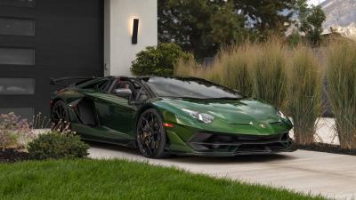 2021 Lamborghini Aventador SVJ Roadster