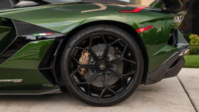 2021 Lamborghini Aventador SVJ Roadster