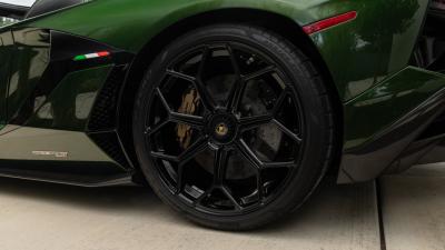 2021 Lamborghini Aventador SVJ Roadster