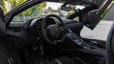 2021 Lamborghini Aventador SVJ Roadster