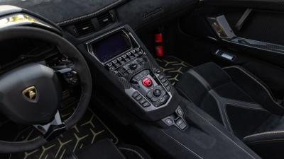 2021 Lamborghini Aventador SVJ Roadster