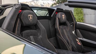 2021 Lamborghini Aventador SVJ Roadster
