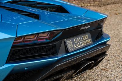 2018 Lamborghini Aventador S Roadster &ldquo;Blu Aegir over Bianco Polar&rdquo;