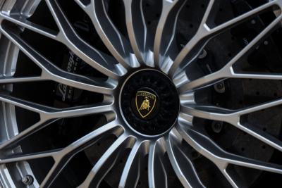 2018 Lamborghini Aventador S Roadster &ldquo;Blu Aegir over Bianco Polar&rdquo;