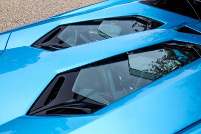 2018 Lamborghini Aventador S Roadster &ldquo;Blu Aegir over Bianco Polar&rdquo;