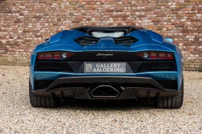 2018 Lamborghini Aventador S Roadster &ldquo;Blu Aegir over Bianco Polar&rdquo;