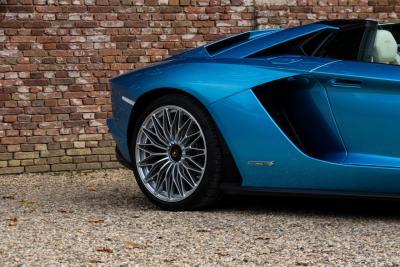 2018 Lamborghini Aventador S Roadster &ldquo;Blu Aegir over Bianco Polar&rdquo;