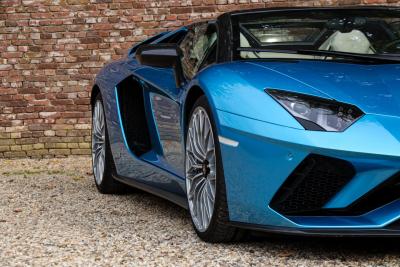 2018 Lamborghini Aventador S Roadster &ldquo;Blu Aegir over Bianco Polar&rdquo;