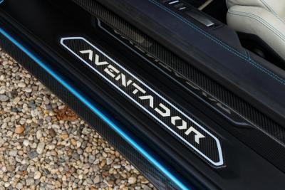 2018 Lamborghini Aventador S Roadster &ldquo;Blu Aegir over Bianco Polar&rdquo;