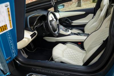 2018 Lamborghini Aventador S Roadster &ldquo;Blu Aegir over Bianco Polar&rdquo;