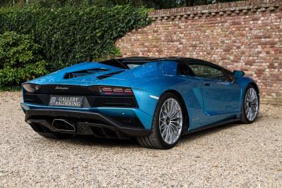 2018 Lamborghini Aventador S Roadster &ldquo;Blu Aegir over Bianco Polar&rdquo;