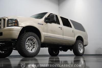 2005 Ford Excursion Limited