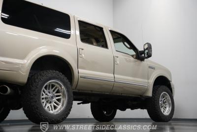 2005 Ford Excursion Limited