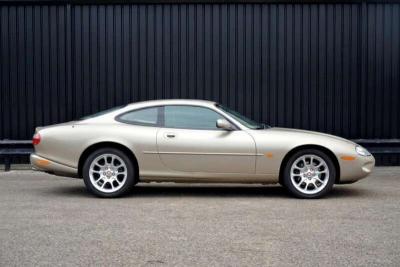 2000 Jaguar XKR