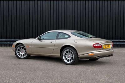 2000 Jaguar XKR