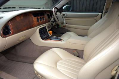 2000 Jaguar XKR