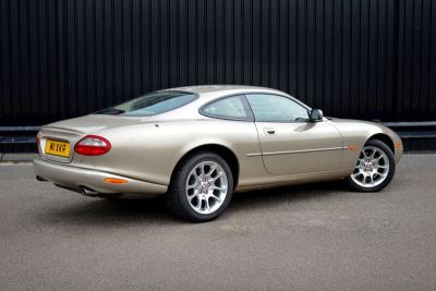 2000 Jaguar XKR